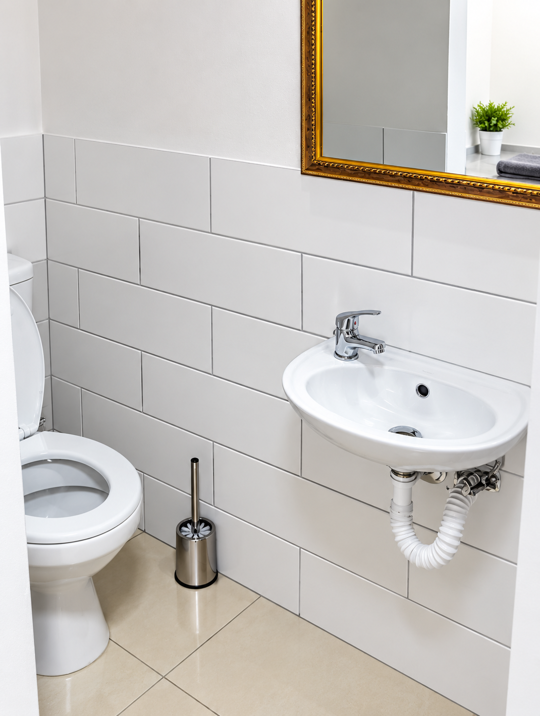 Private en-suite bathroom